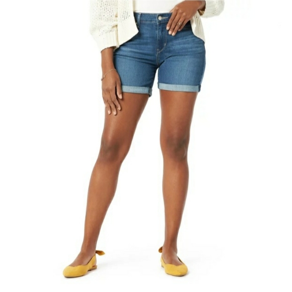 Signature by Levi Strauss | Mid-rise denim shorts, relaxed fit - Picture 11 of 11